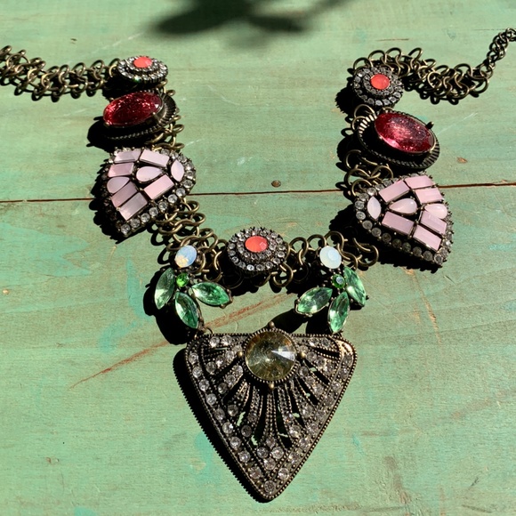 Cara Couture - Vintage Elements Statement Necklace - Picture 7 of 13